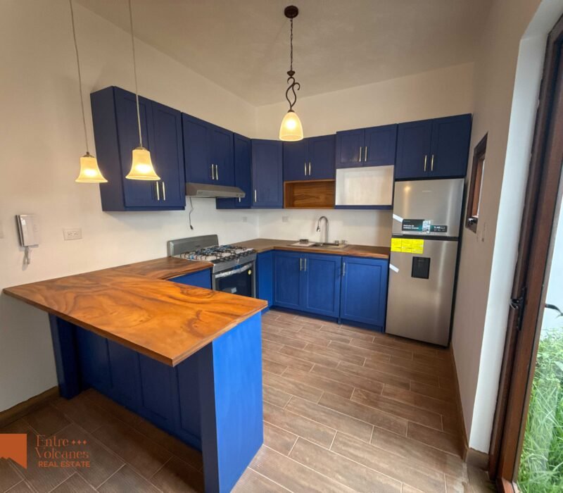 CV014 Hermosa Casa En Venta Antigua Gardens 3 Habitaciones