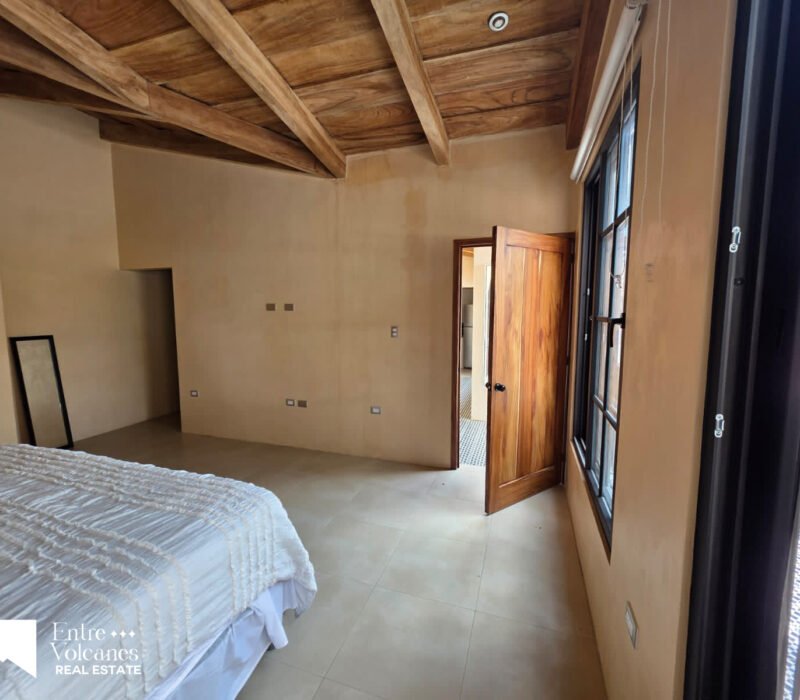 Hermosa Casa En Venta Recien Remodelada 3 Habitaciones