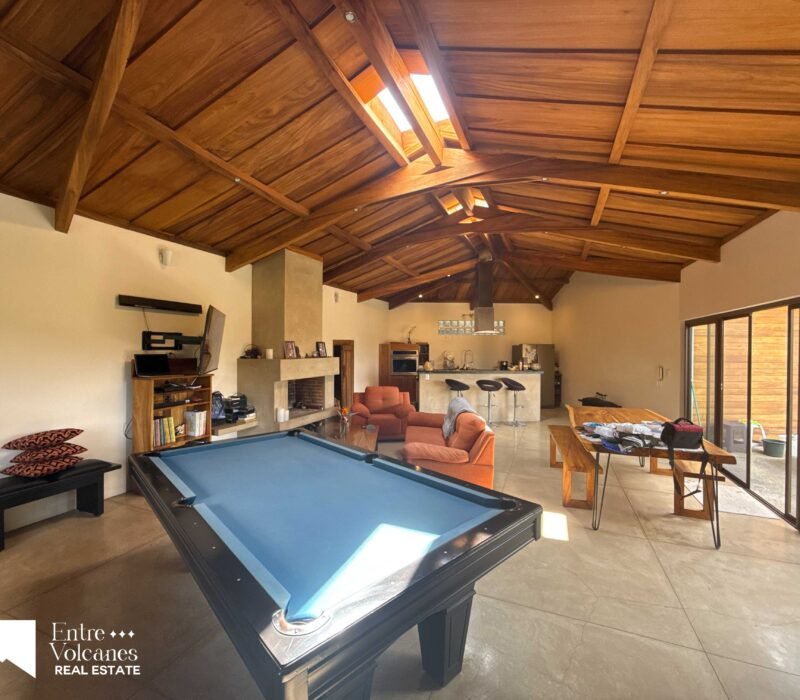 Casa Con Impresionantes Vistas En El Hato