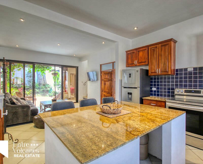 Hermosa Casa En Venta Ubicada En Los Franciscanos