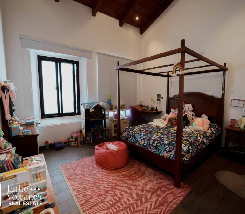 Espectacular Casa En Venta Centro De Antigua