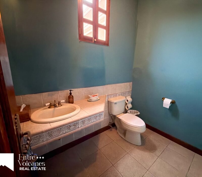 Exclusiva Propiedad En Venta Dentro Del Casco De Antigua Guatemala