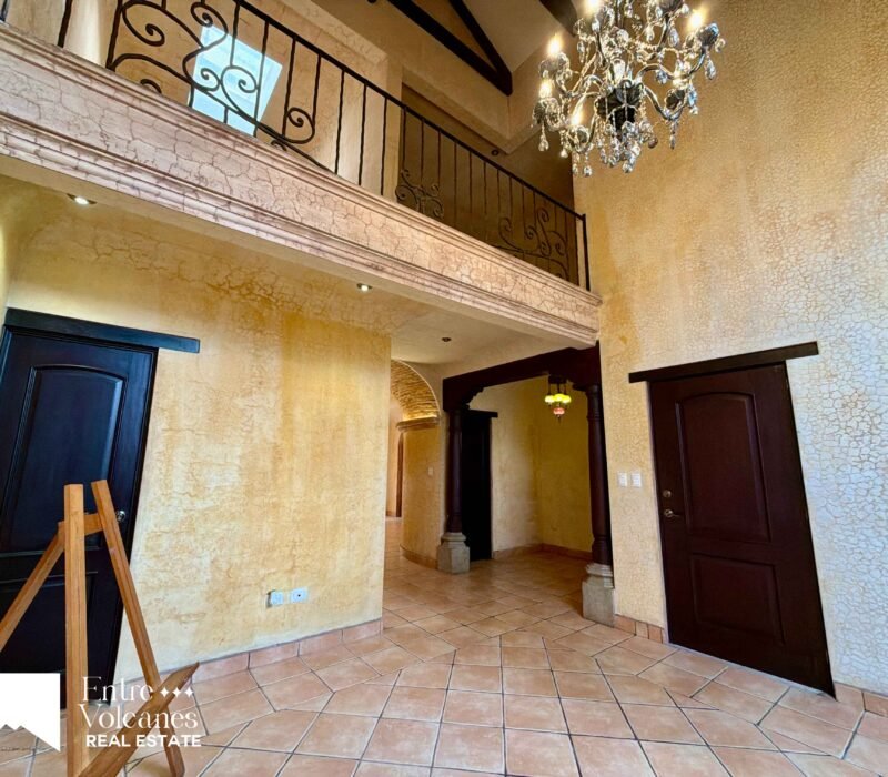 Impresionante Residencia En Venta Ubicada En Bella Vista, JOCOTENANGO