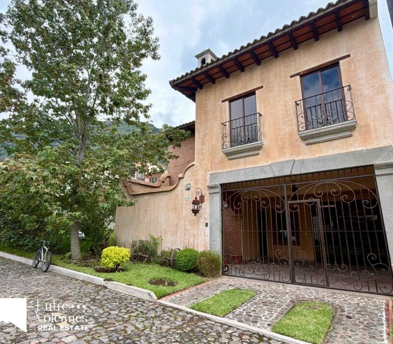 Impresionante Residencia En Venta Ubicada En Bella Vista, JOCOTENANGO