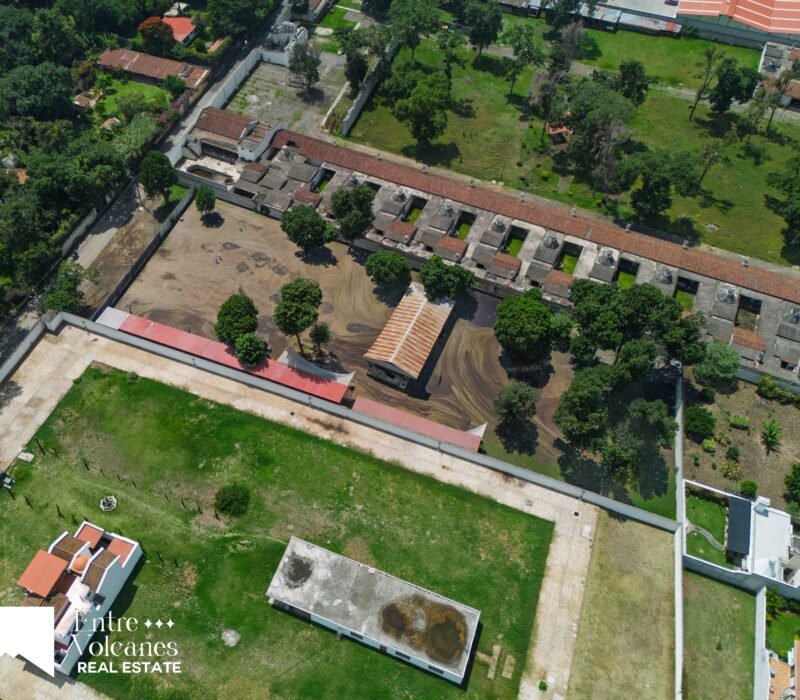 TERRENO EN VENTA UBICACIÓN ESTRATÉGICA EN ANTIGUA GUATEMALA